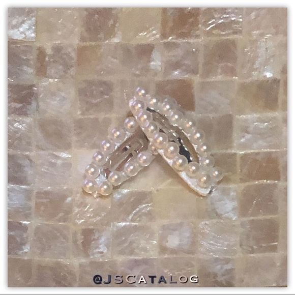 🌸 Faux Pearl Handmade Set of 2 Barrettes 🌸🎉HP🎉 - Picture 5 of 5